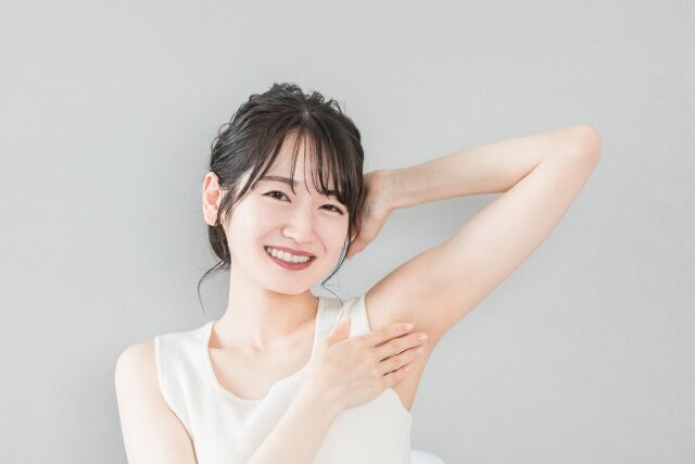 笑顔の女性